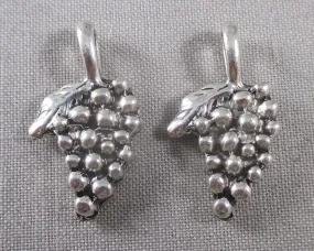 60% OFF!! Grapes Charms Silver Tone 5pcs (0140)