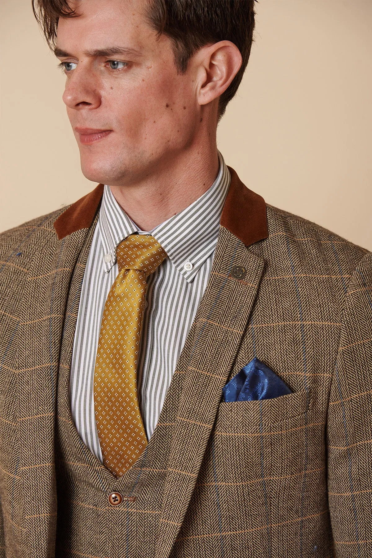 DX7 - Tan Tweed Check Three Piece Suit